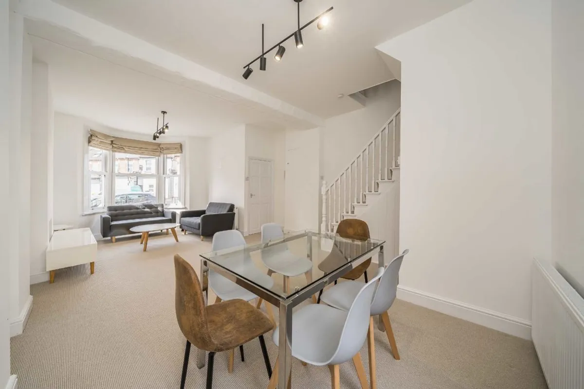 House Caxton Road in Greater London