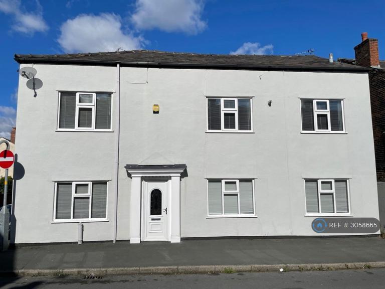 House Taylor Street in Tameside