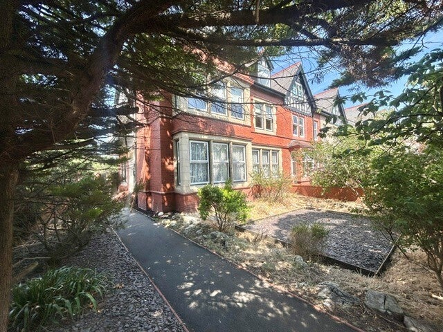 Flat Victoria Road in Borough of Fylde
