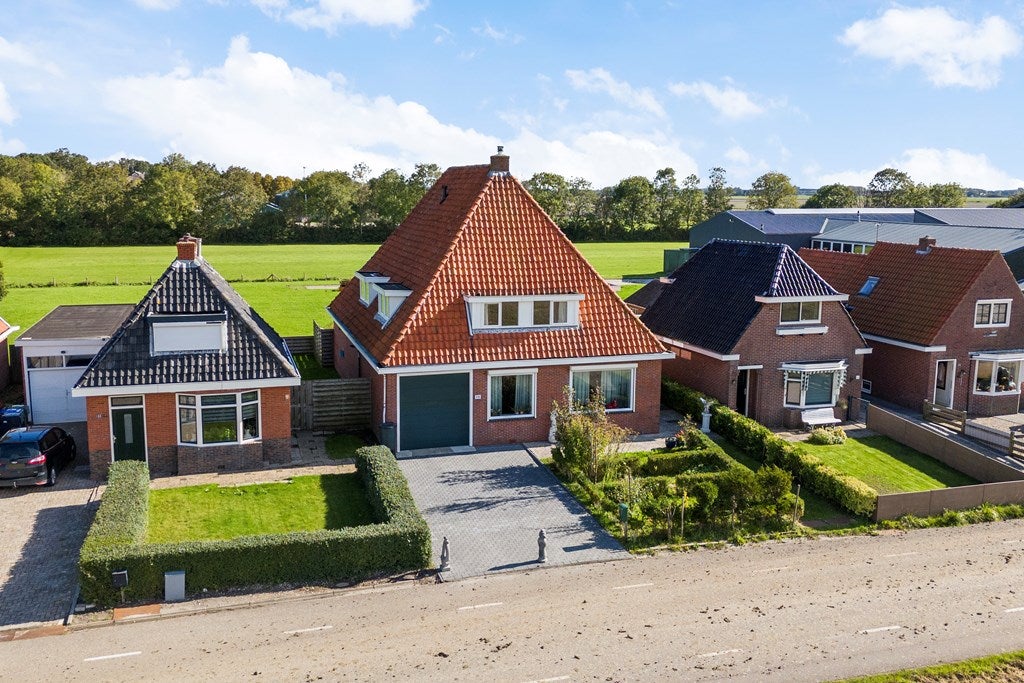 Huis Kadal 58 in St.-Jacobiparochie