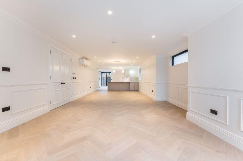 Flat Temple Fortune Lane in Greater London