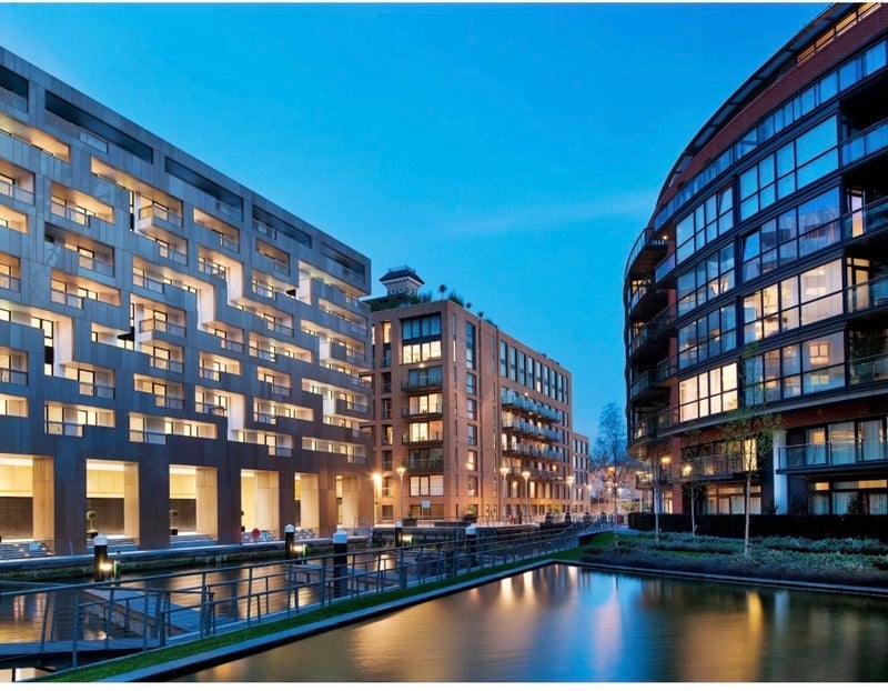 Flat Gatliff Road in City of Westminster