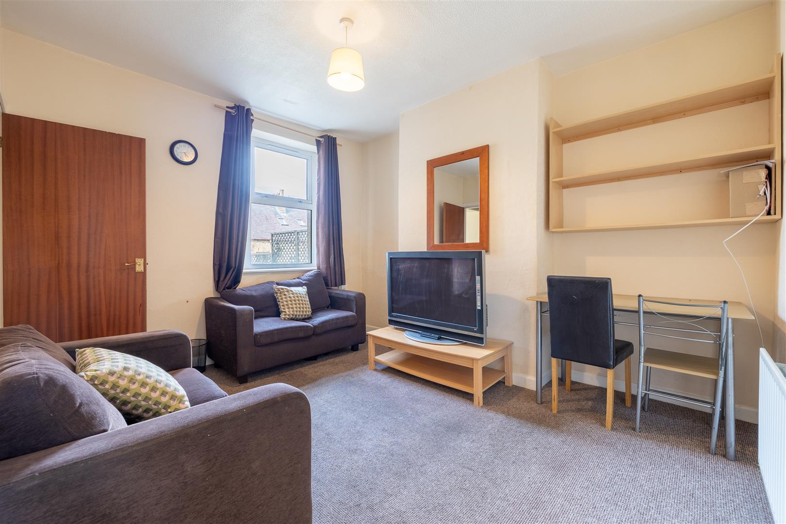 Room Langley Road in Lancaster