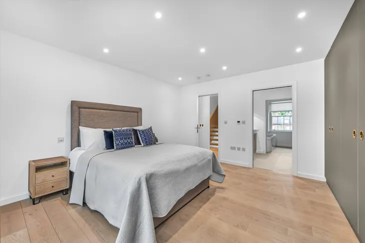 Flat Marylebone High Street in London