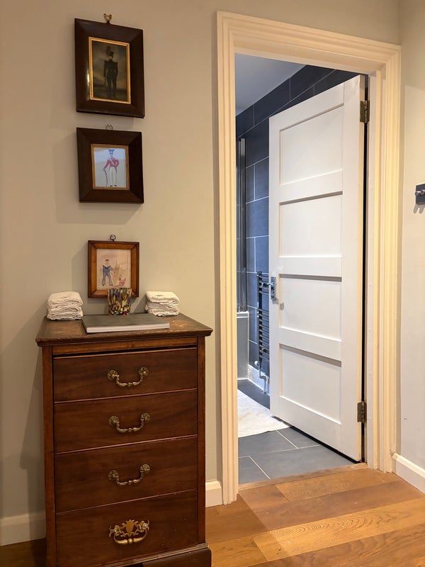 Room Larkhall Rise in Greater London