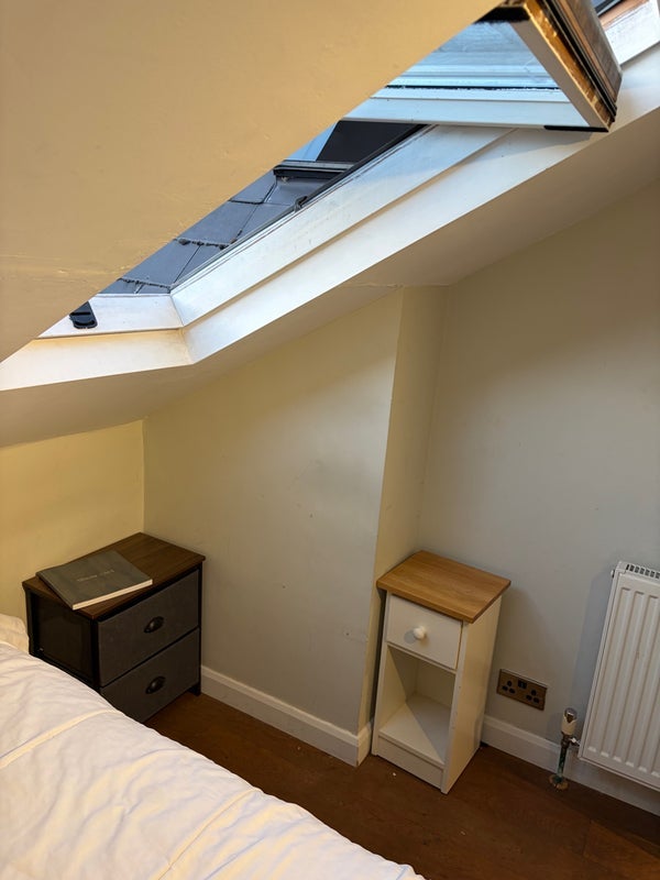 Room Larkhall Rise in Greater London