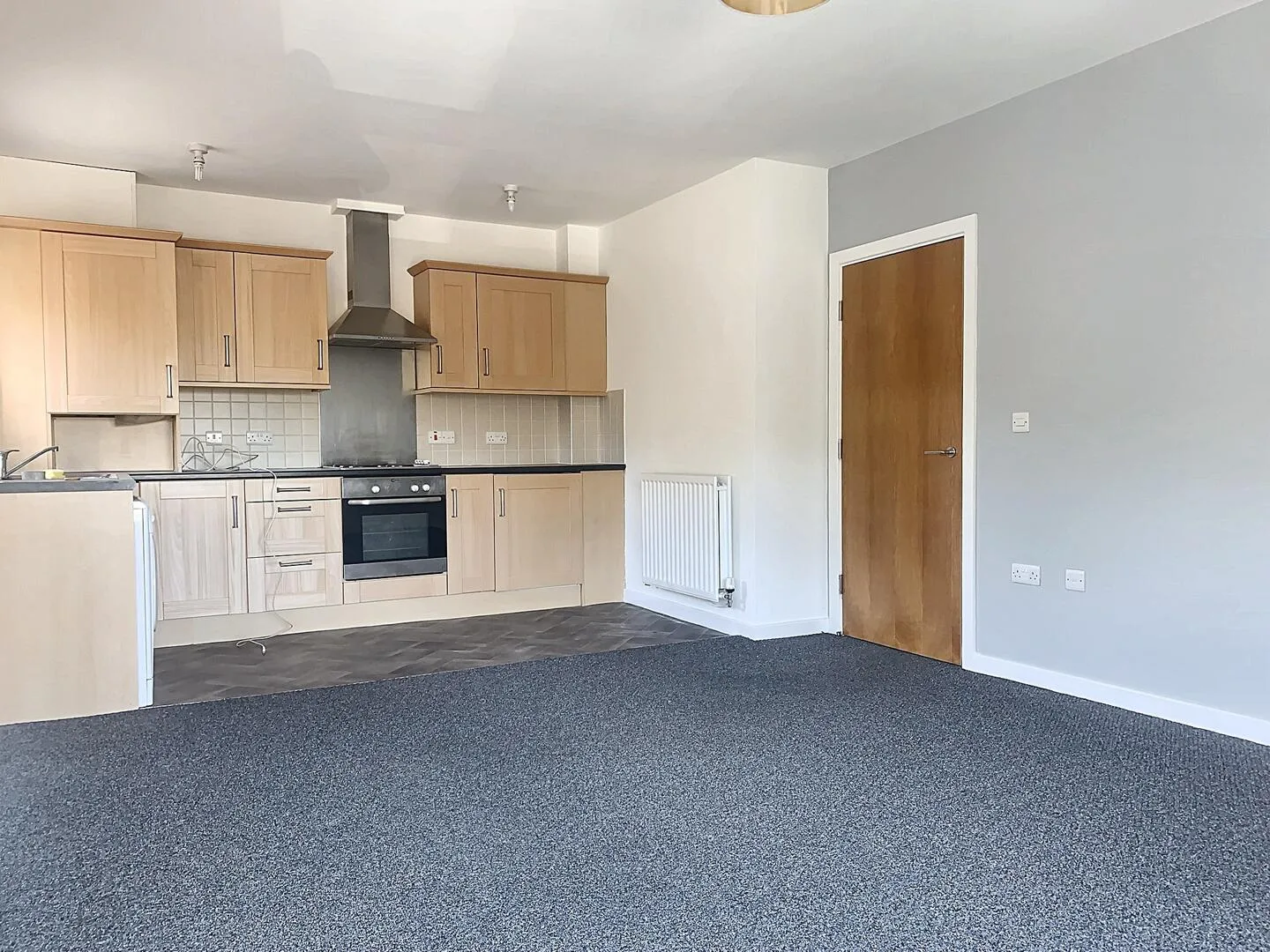 Flat Tudor Way in Leeds
