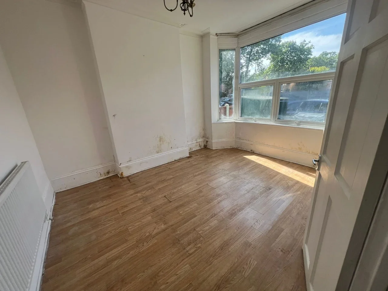 Flat Maybank Road in Greater London