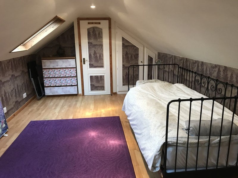 Room Clewer Hill Road in Windsor