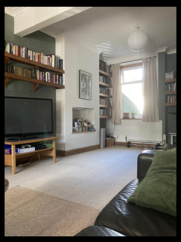 Room Stockland Street in Cardiff