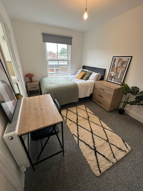 Room Silk Street in Ipswich