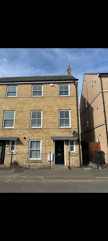 Room Silk Street in Ipswich