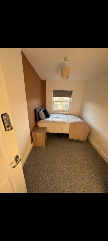 Room Silk Street in Ipswich