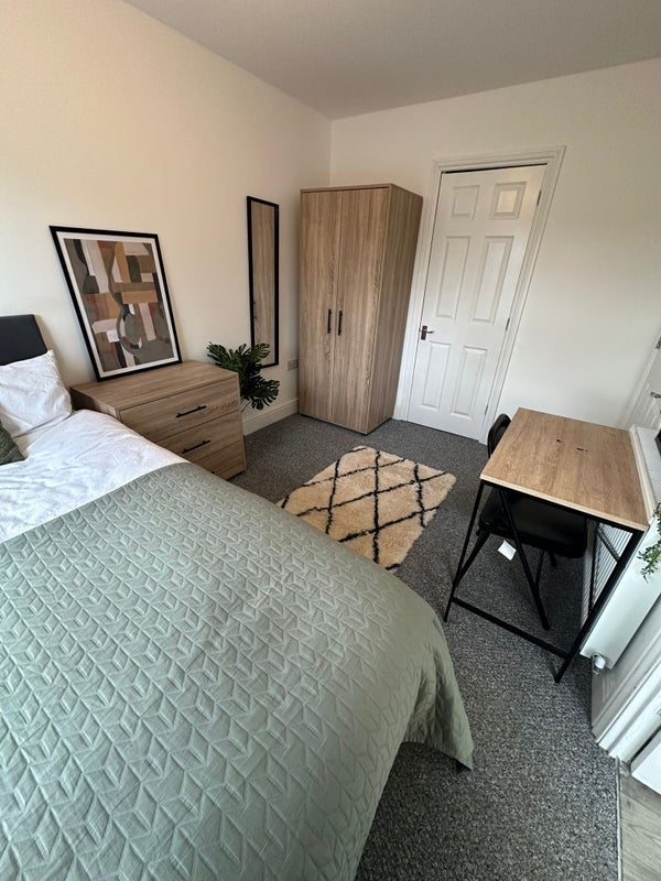 Room Silk Street in Ipswich