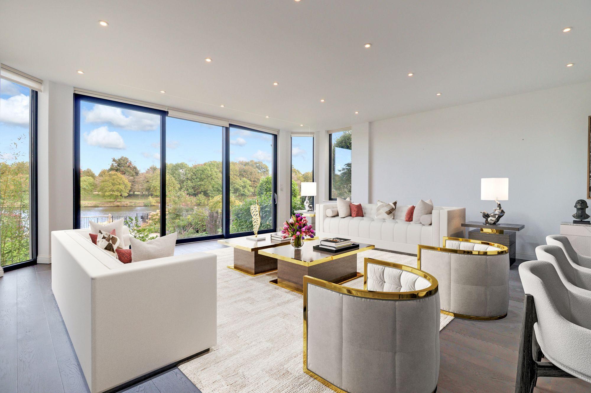 House Queen's Drive in Elmbridge