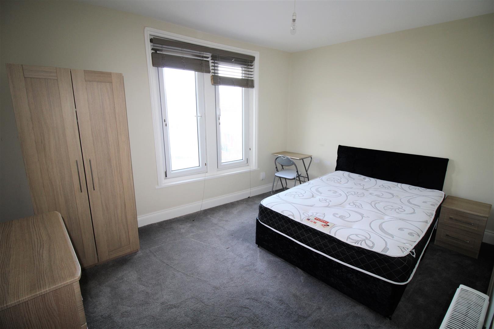 Flat Fawcett Road in Portsmouth