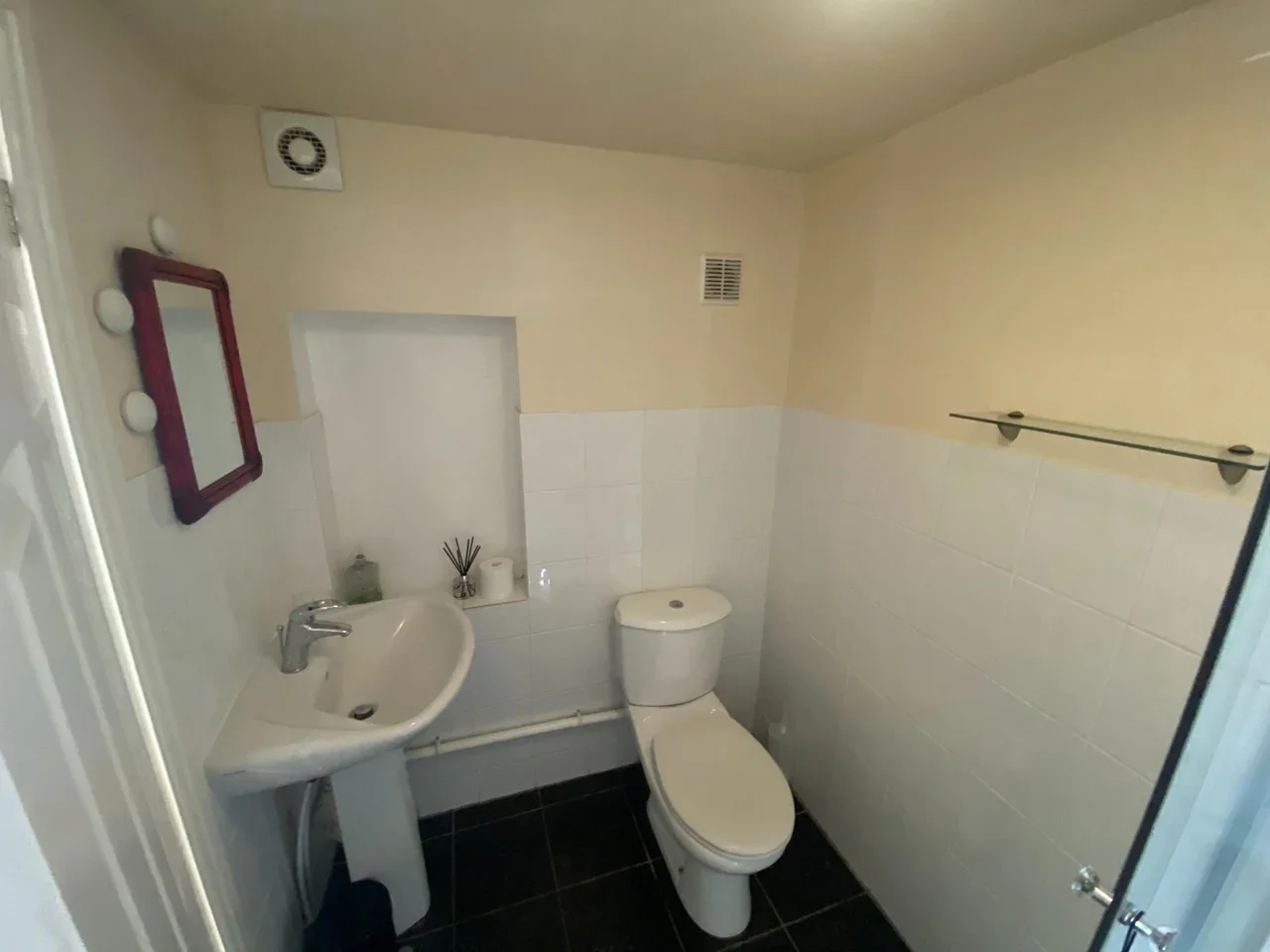 Room Kirkstone Drive in Charnwood