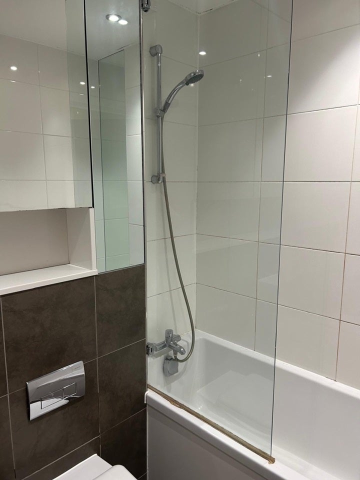 Flat Rossett Way in Greater London