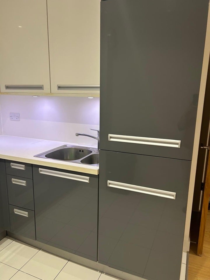 Flat Rossett Way in Greater London