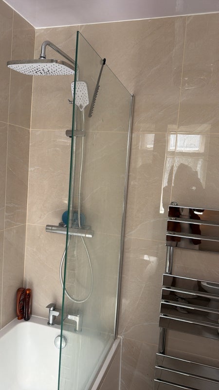Room Fieldway in Bradford