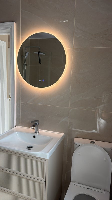 Room Fieldway in Bradford