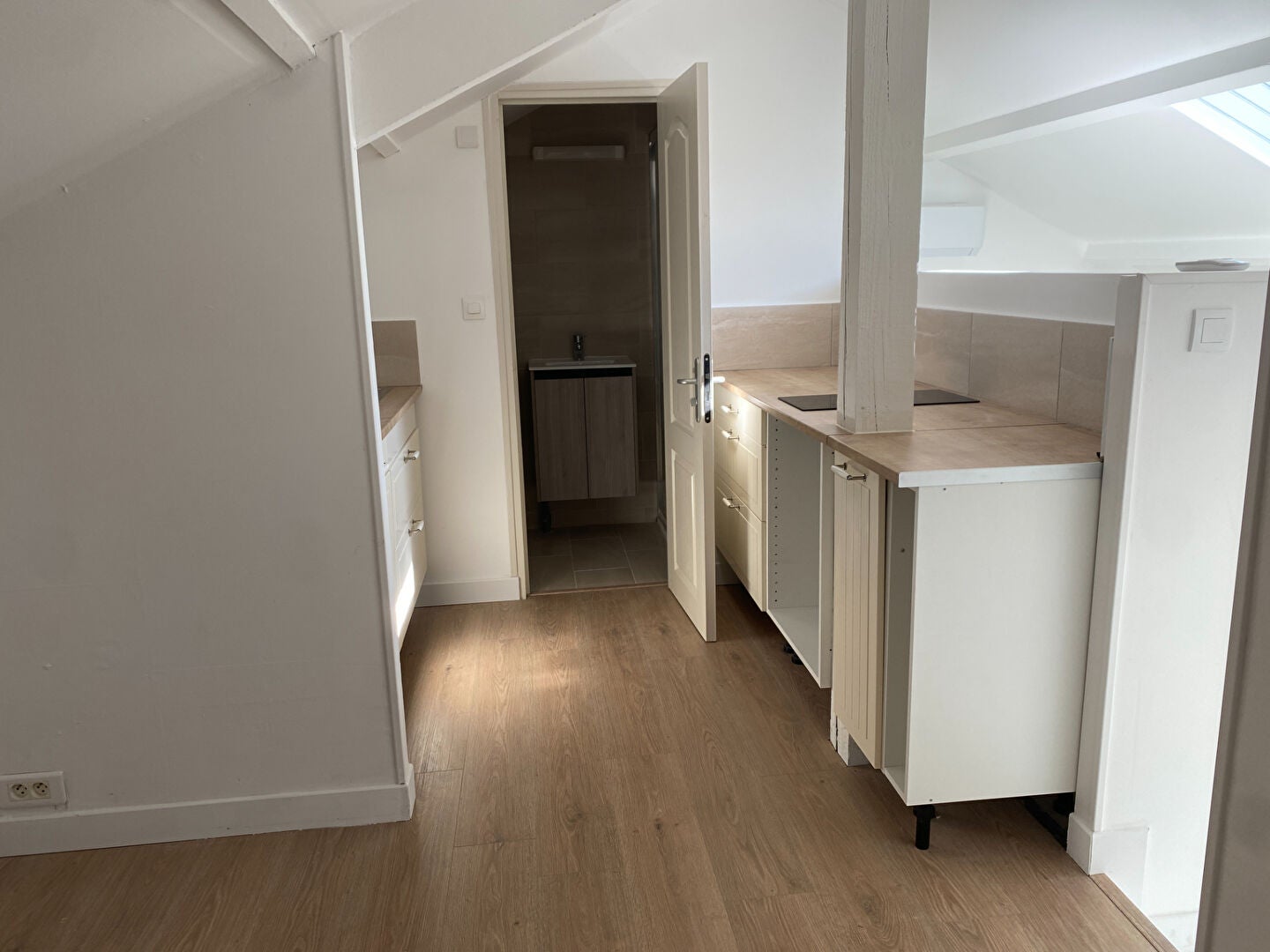 Appartement Place Léon Cassé à Corbeil-Essonnes