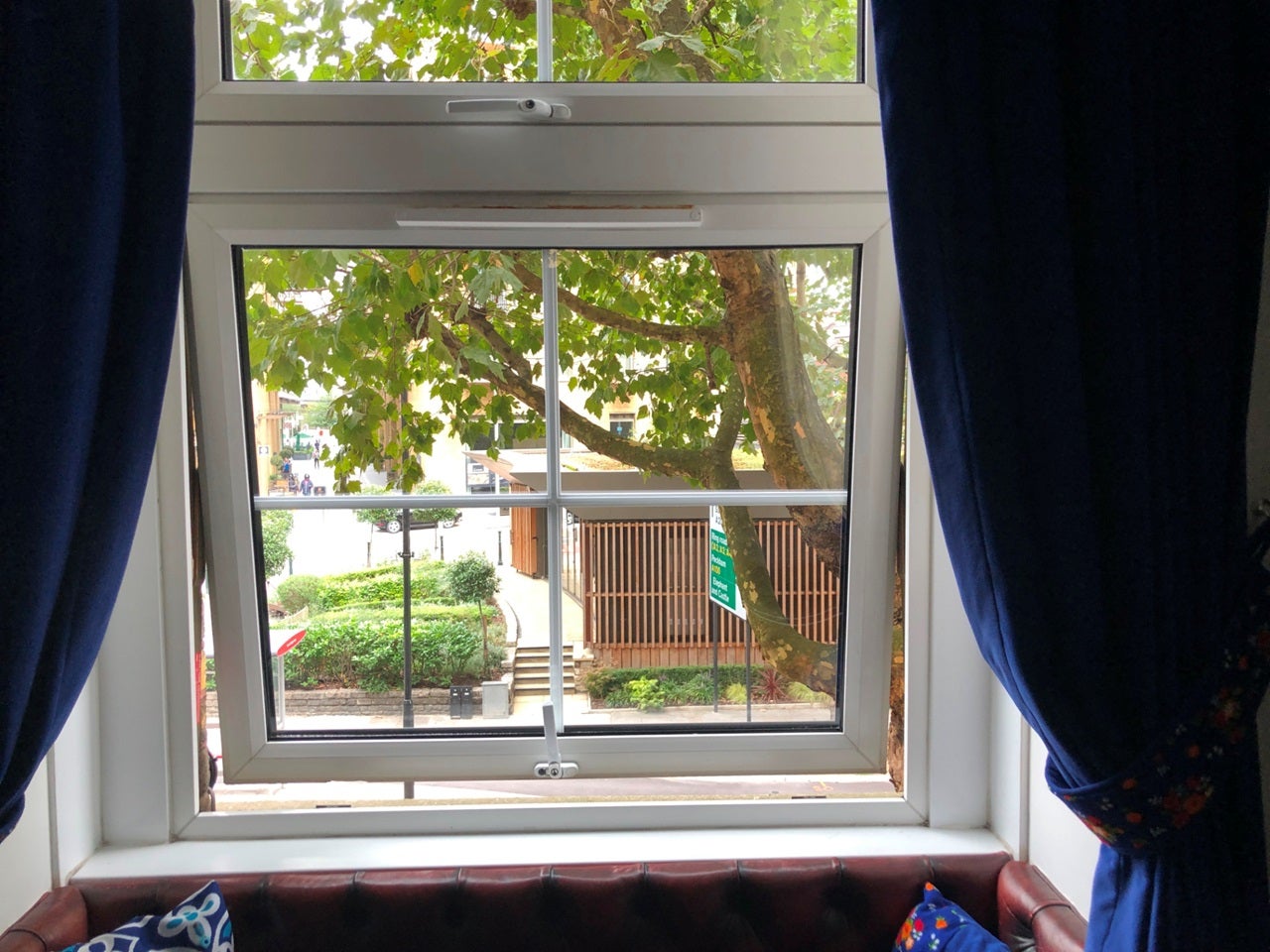 Flat Fair Street in Greater London