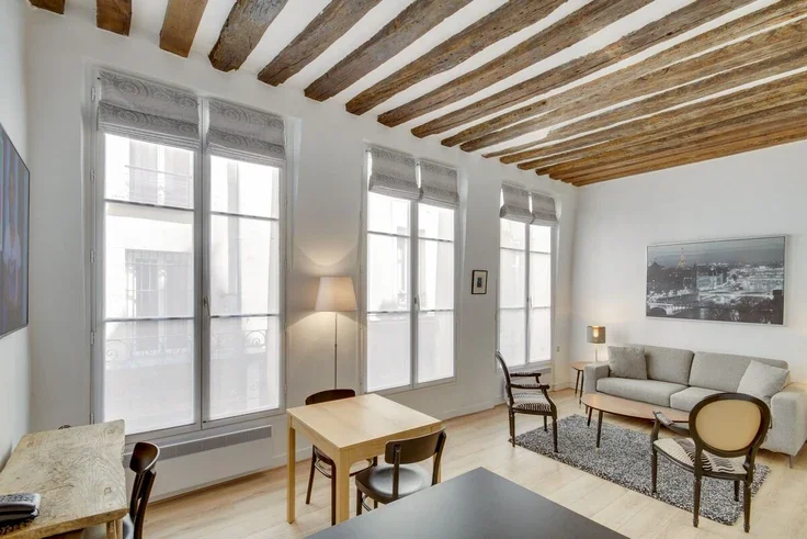 Flat Rue Saint-Sauveur in Paris