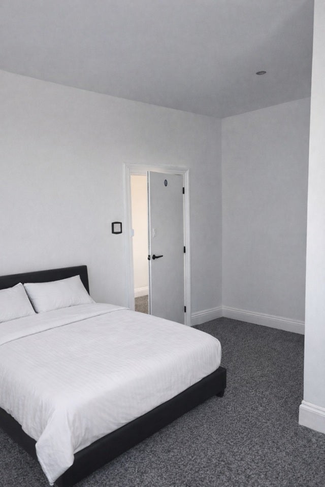 Room Ocean Street in Plymouth