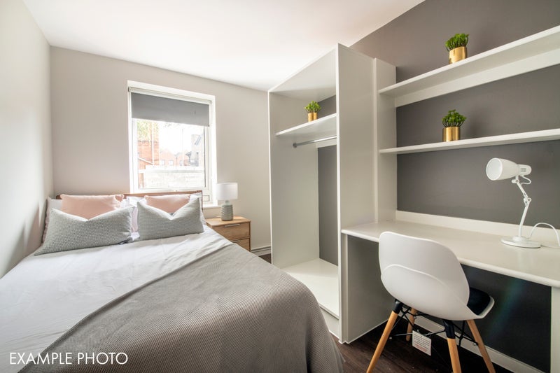 Room Rob Roy Avenue in Nottingham