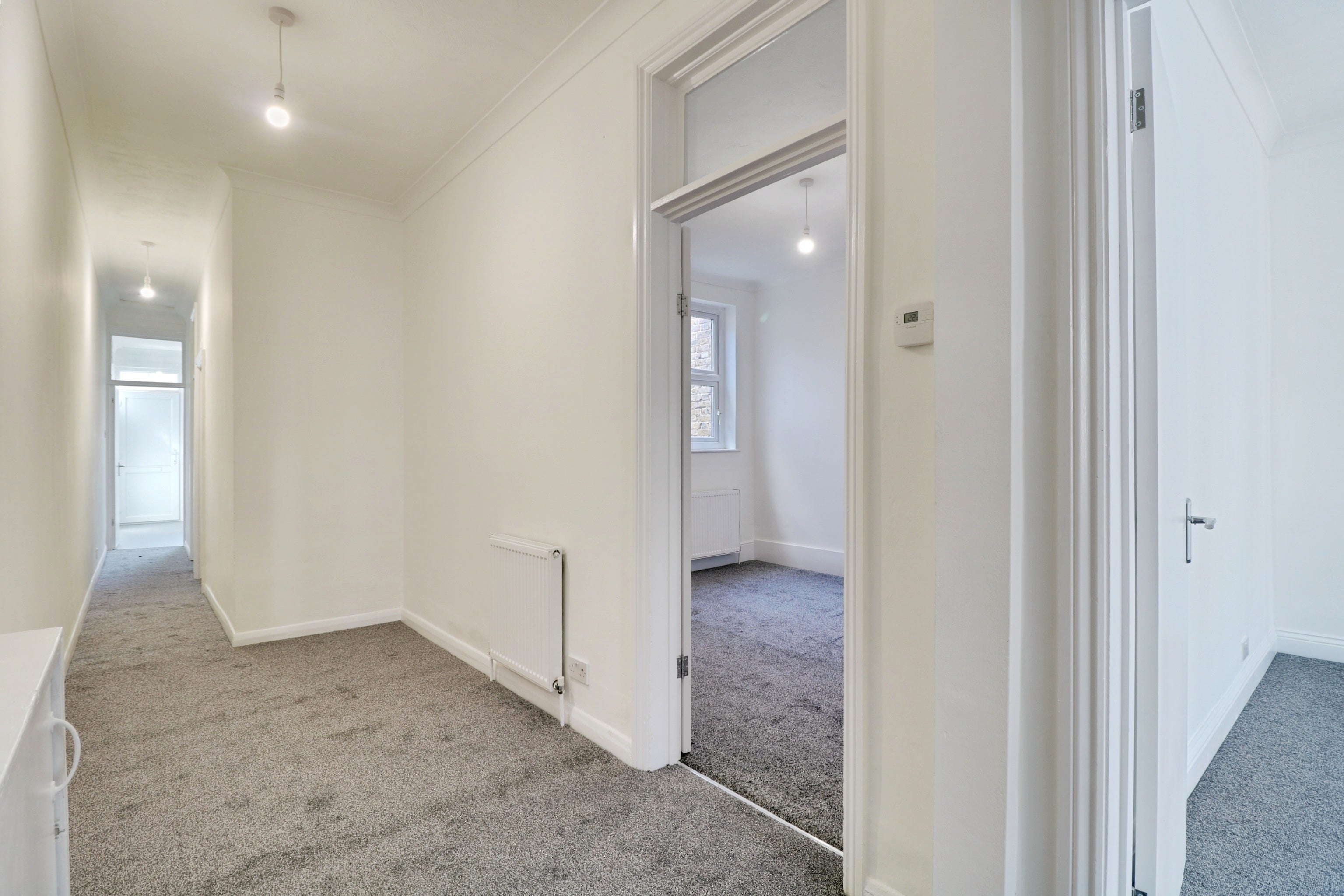 Flat Esplanade Gardens in Southend-on-Sea