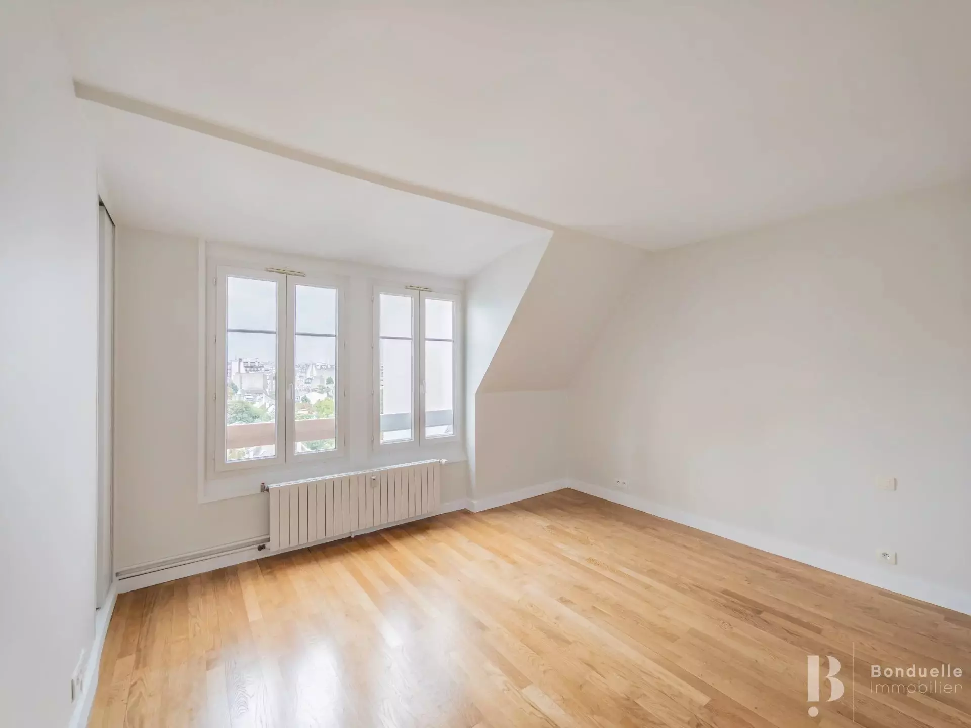 Flat Boulevard Exelmans in Paris