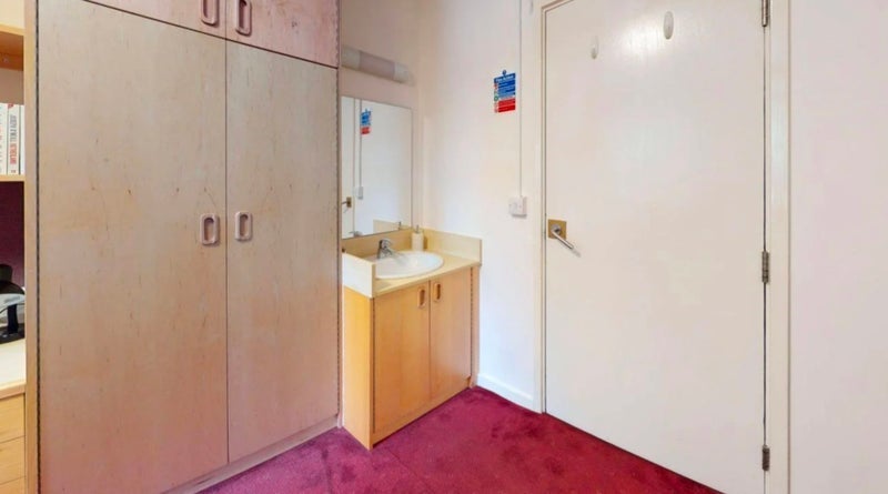 Room Lansdowne Terrace in Greater London