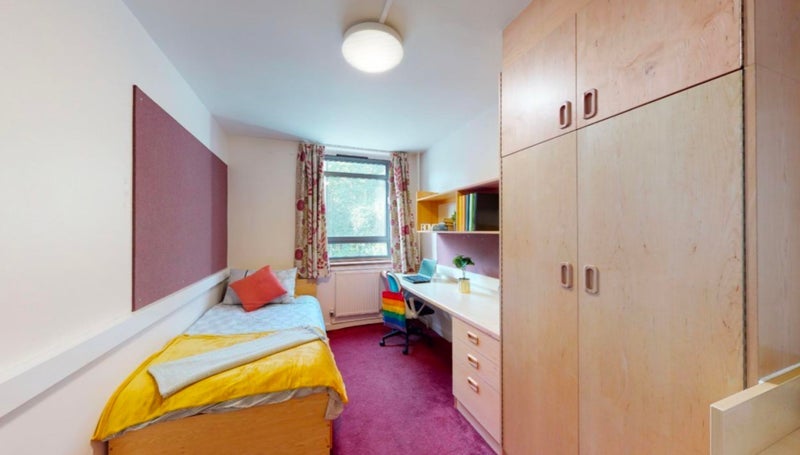 Room Lansdowne Terrace in Greater London