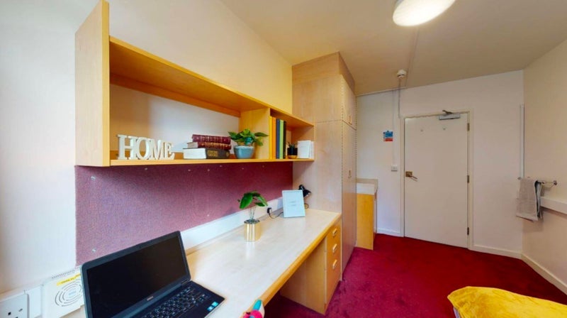 Room Lansdowne Terrace in Greater London