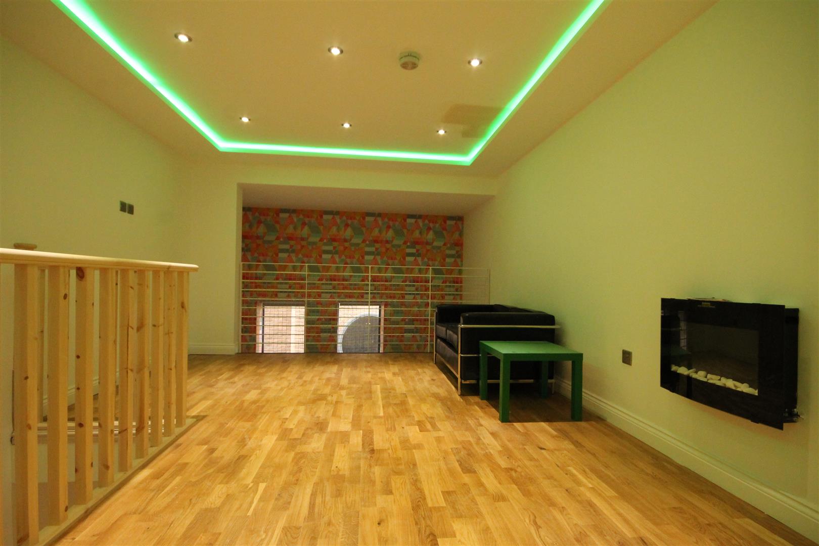 Flat Falconar's Court in Newcastle upon Tyne
