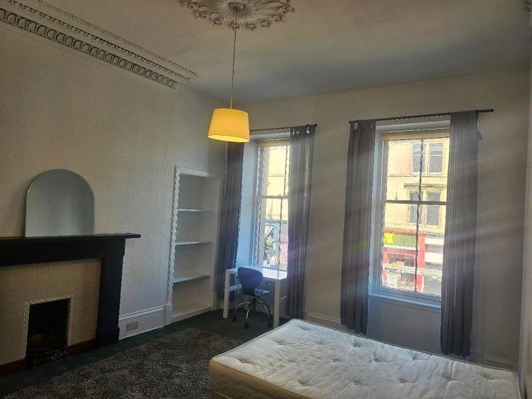 Flat Belmont Lane in Glasgow