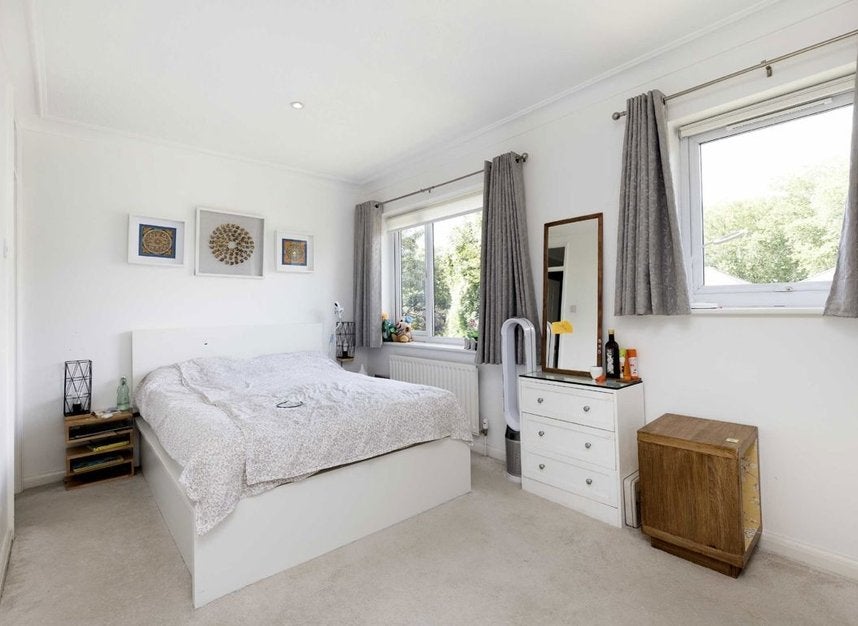 Flat Chaseley Court in Greater London