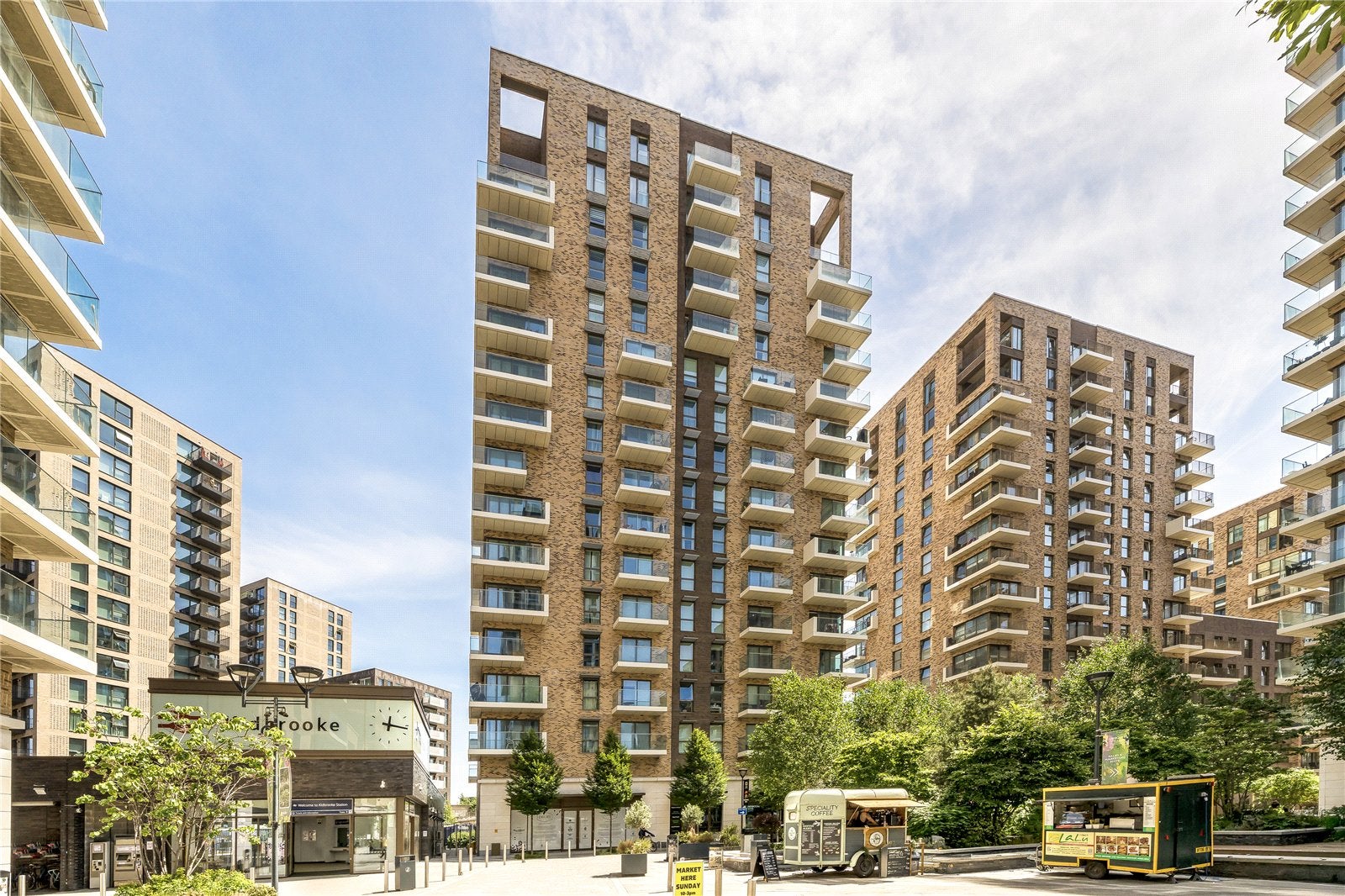 Flat Pegler Square in Greater London