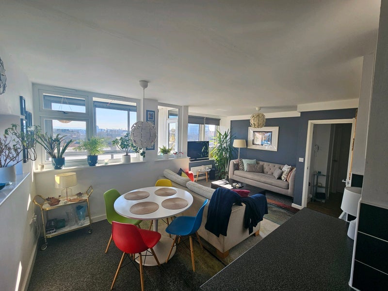 Room Silkin Close in Manchester