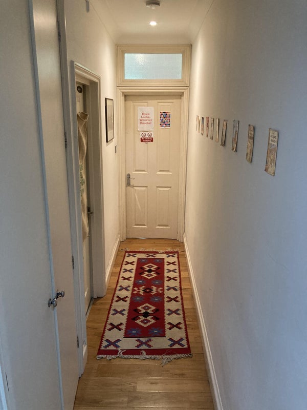 Flat Fieldway Crescent in Greater London