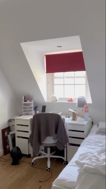 Room Broadhurst Gardens in Greater London