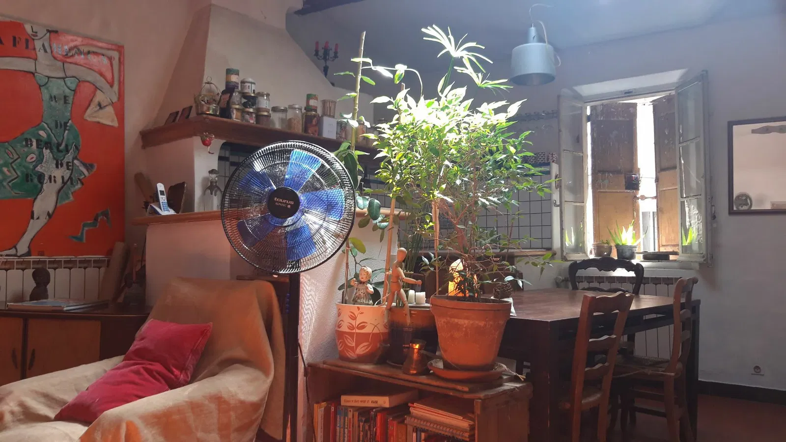 Room Rue Mireille Lauze in Aubagne