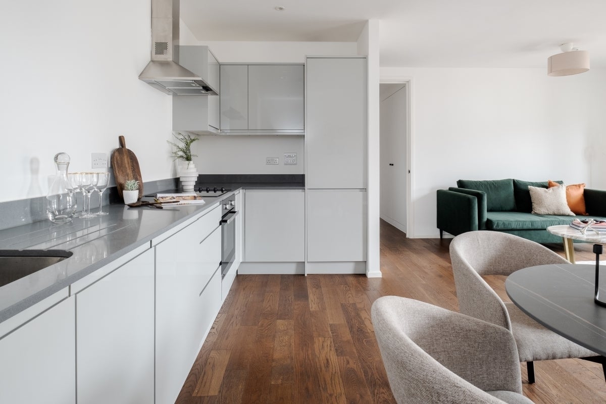 Flat Gransden Avenue in Greater London