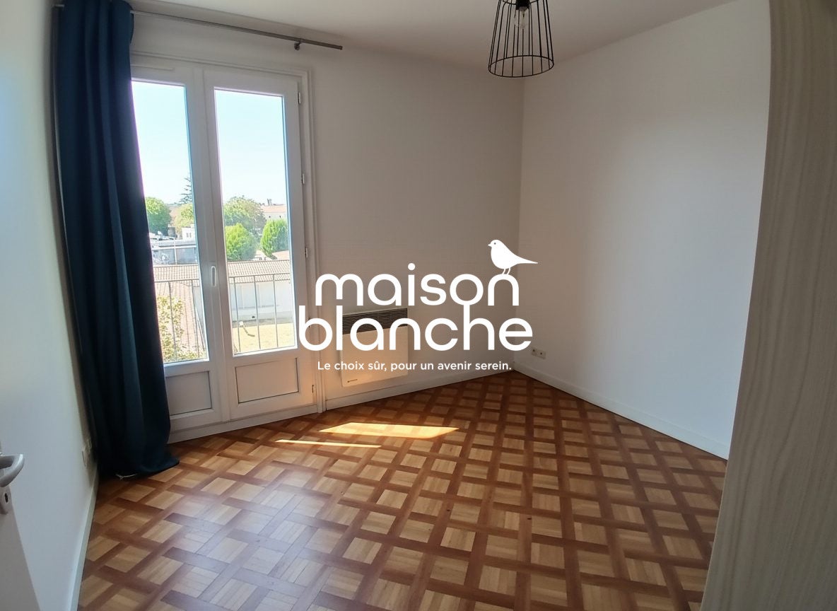 Flat Impasse Anatole France in Parthenay