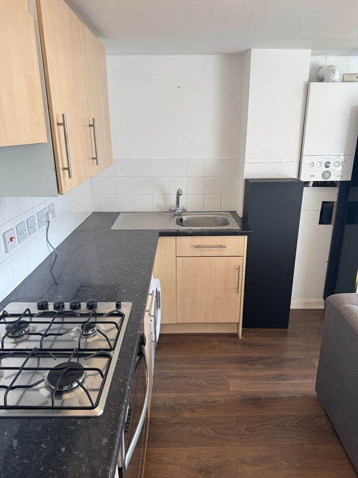Flat Fletcher Road in Worthing