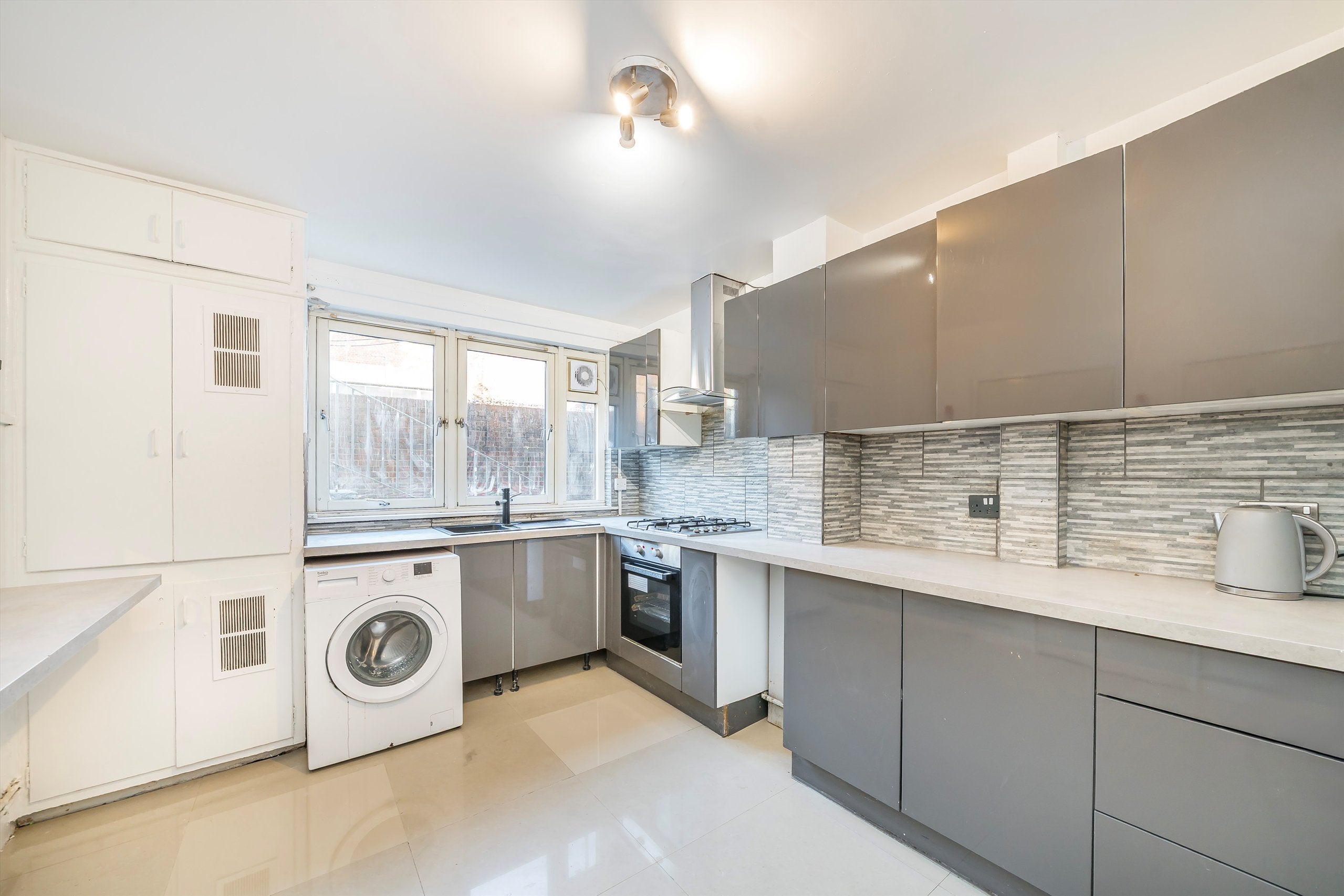 Flat Robert Street in Greater London
