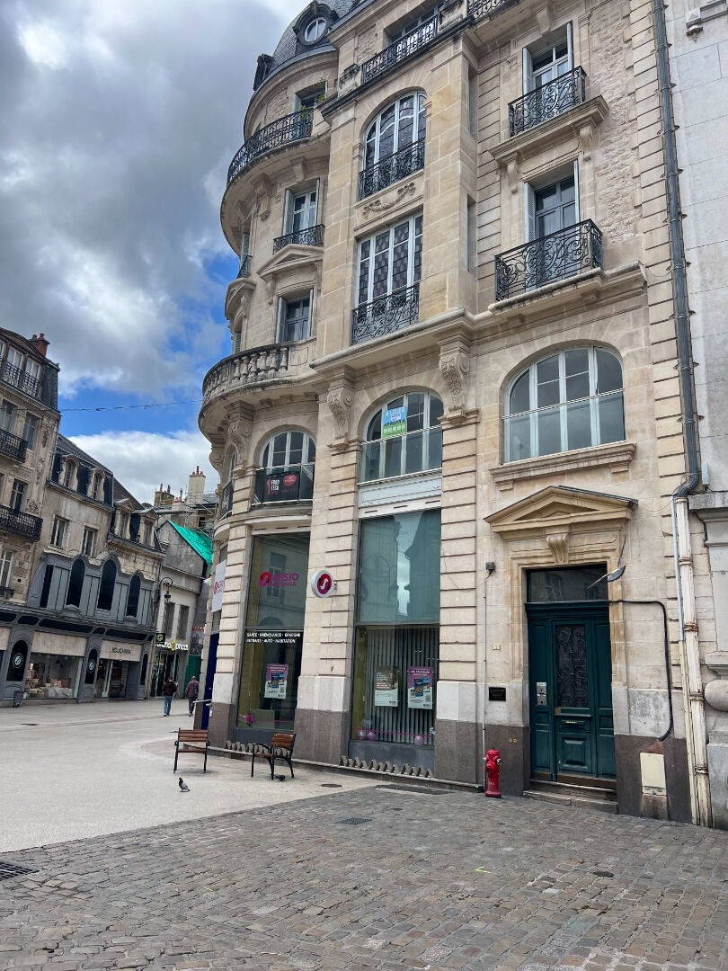 Flat Place François Rude in Dijon