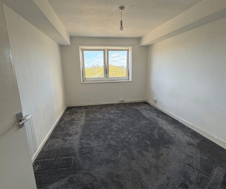 Flat Sawyers Close in Windsor