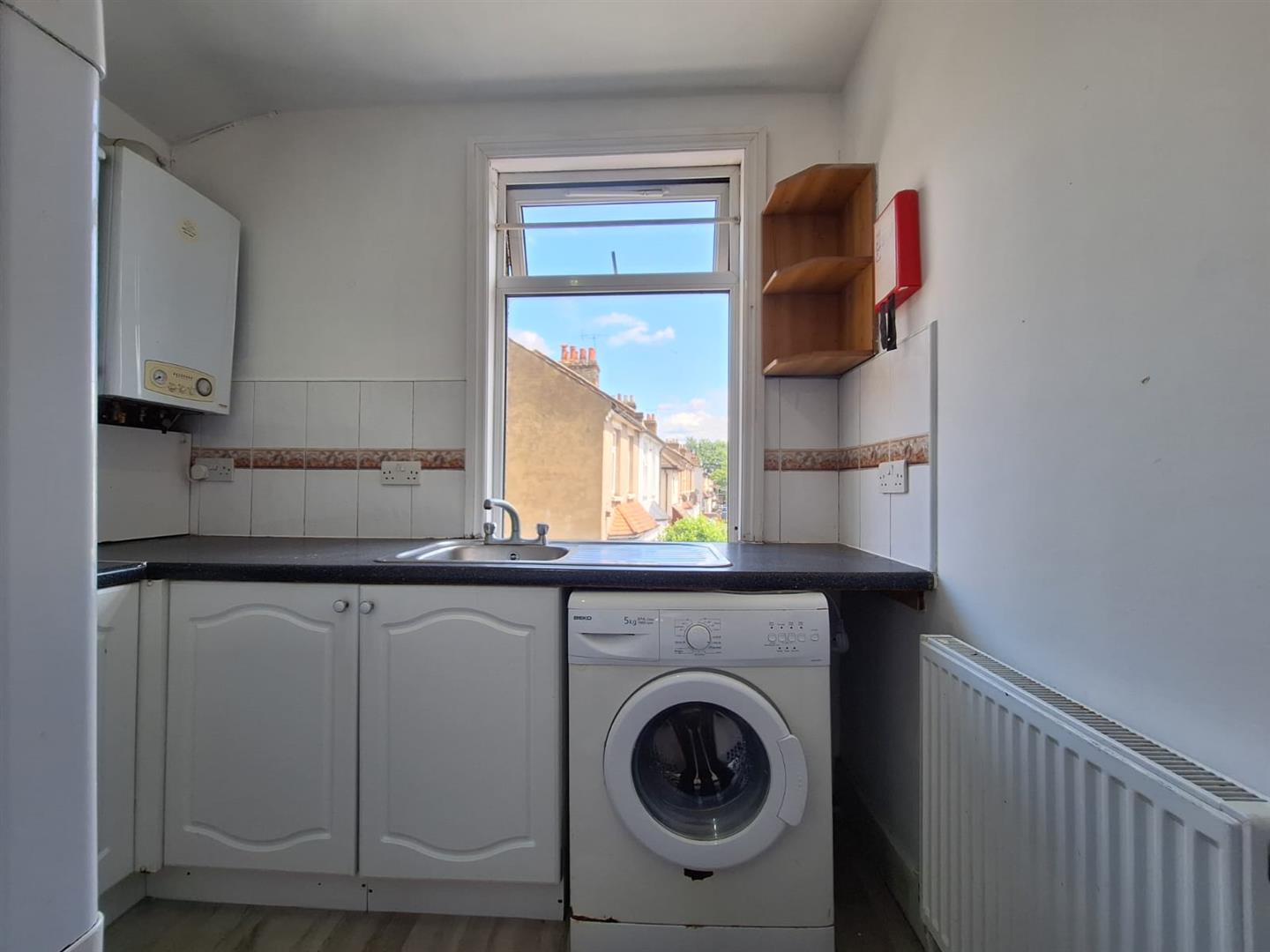 Flat Ladysmith Road in Greater London